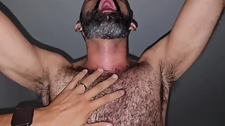 Uma DP com rolas extremamente grossas&comma; passivo gritou de tes&atilde;o sendo invadido&period; FULL RED